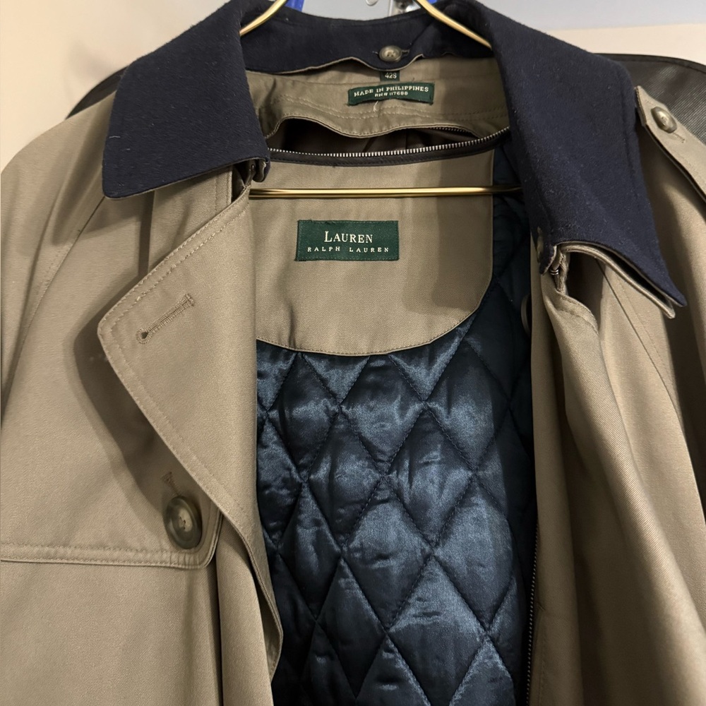 Ralph Lauren Beige Trench Coat with Navy Collar and Quilted Navy Lining